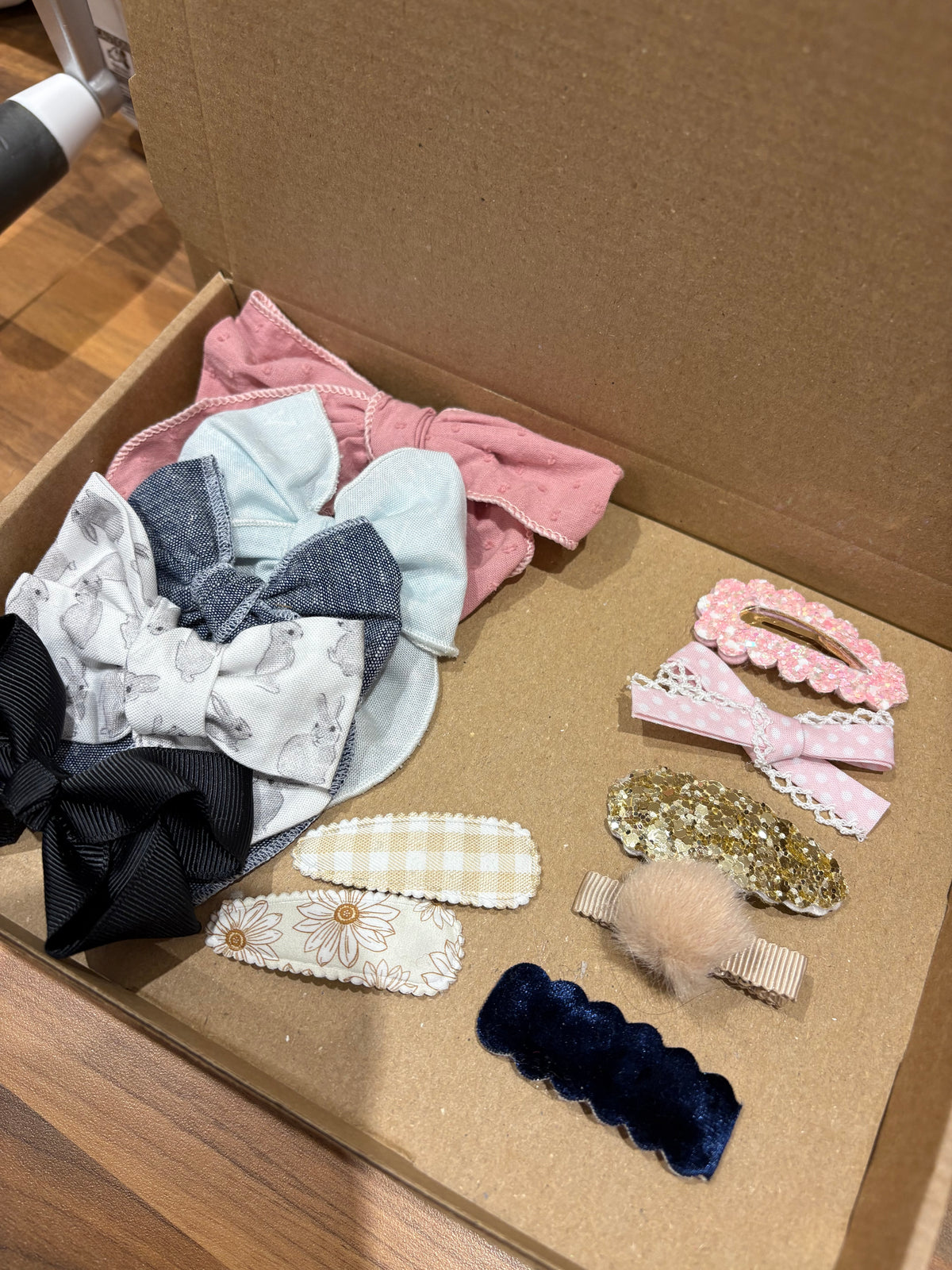Clearance £10 boxes