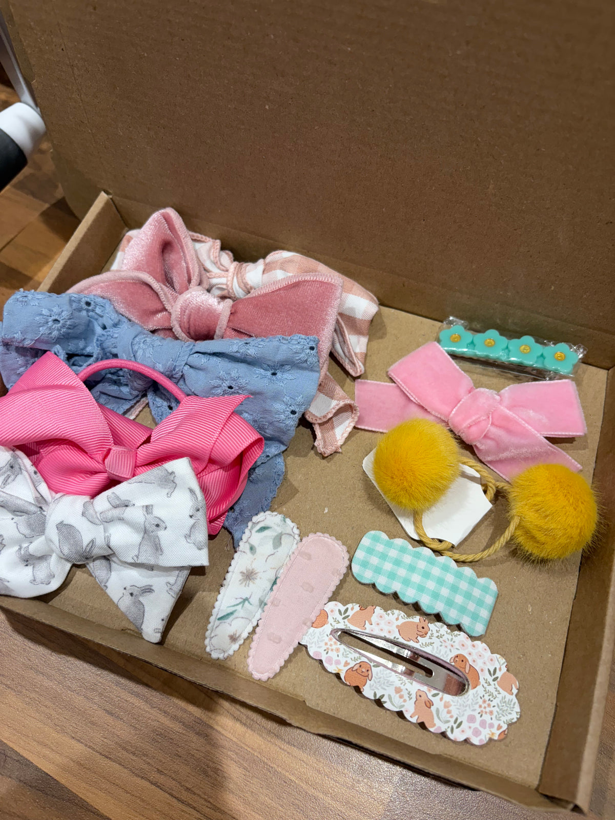 Clearance £10 boxes