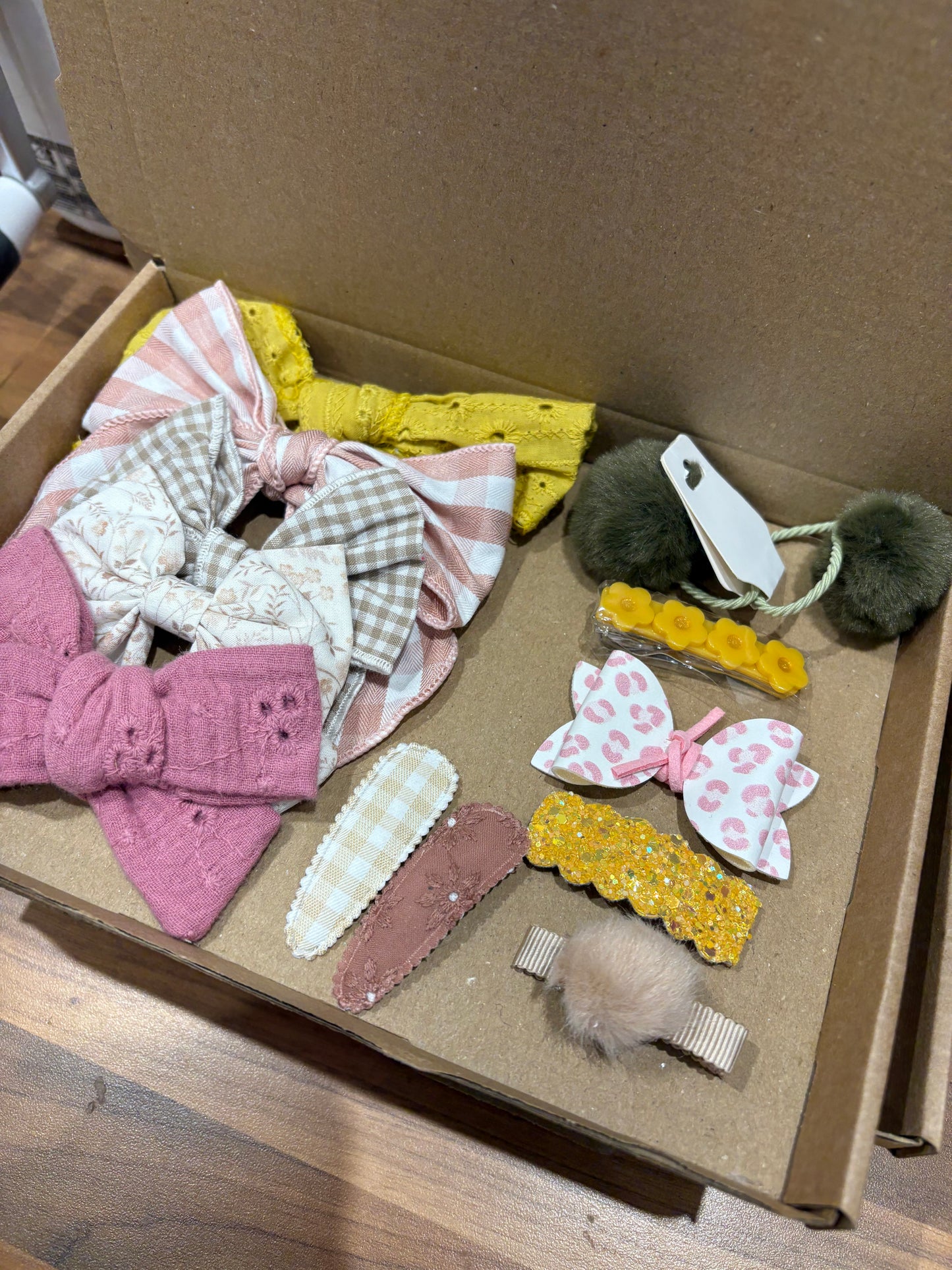 Clearance £10 boxes